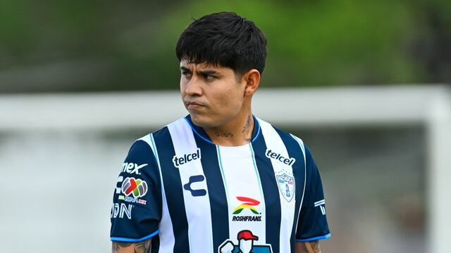 Chofis López con Pachuca.