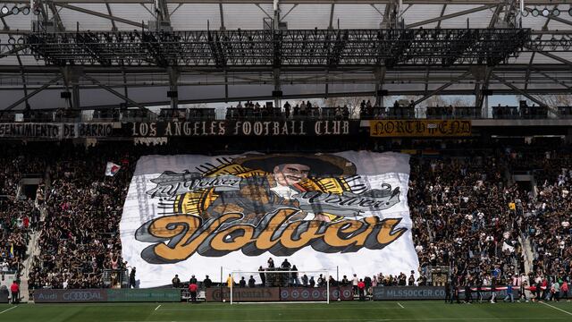 Homenaje a Vicente Fernández en LA