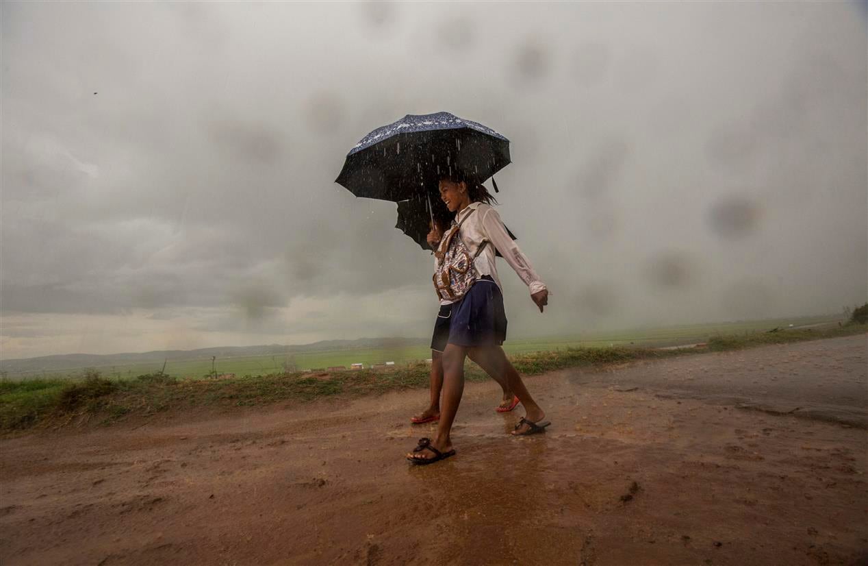 Abrir un paraguas bajo techo se considera de mala suerte