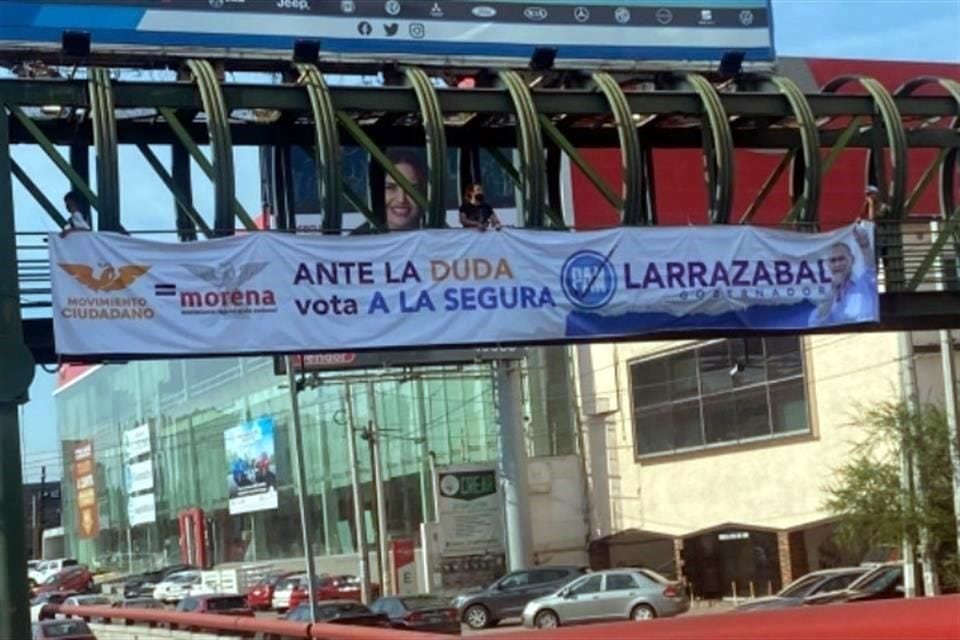 Manta del PAN que asegura que Movimiento Ciudadano es igual a Morena