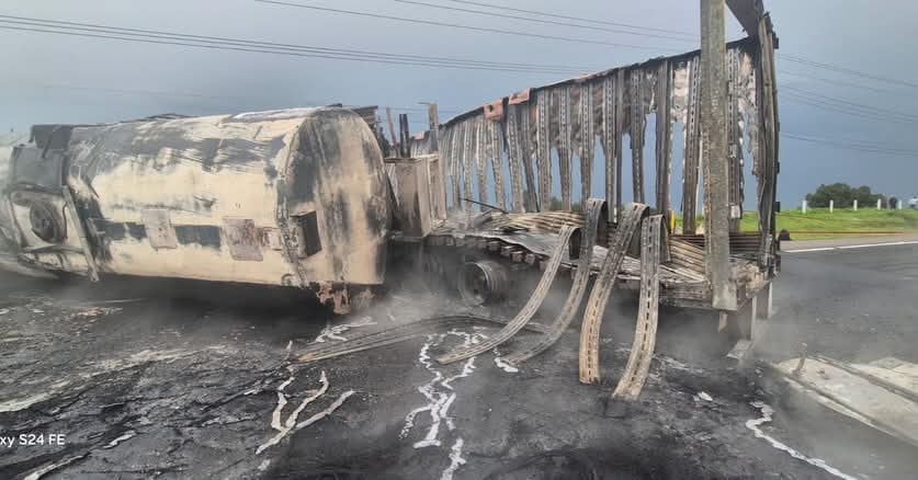 Explota pipa en la autopista México–Veracruz; aún no hay reporte de lesionados