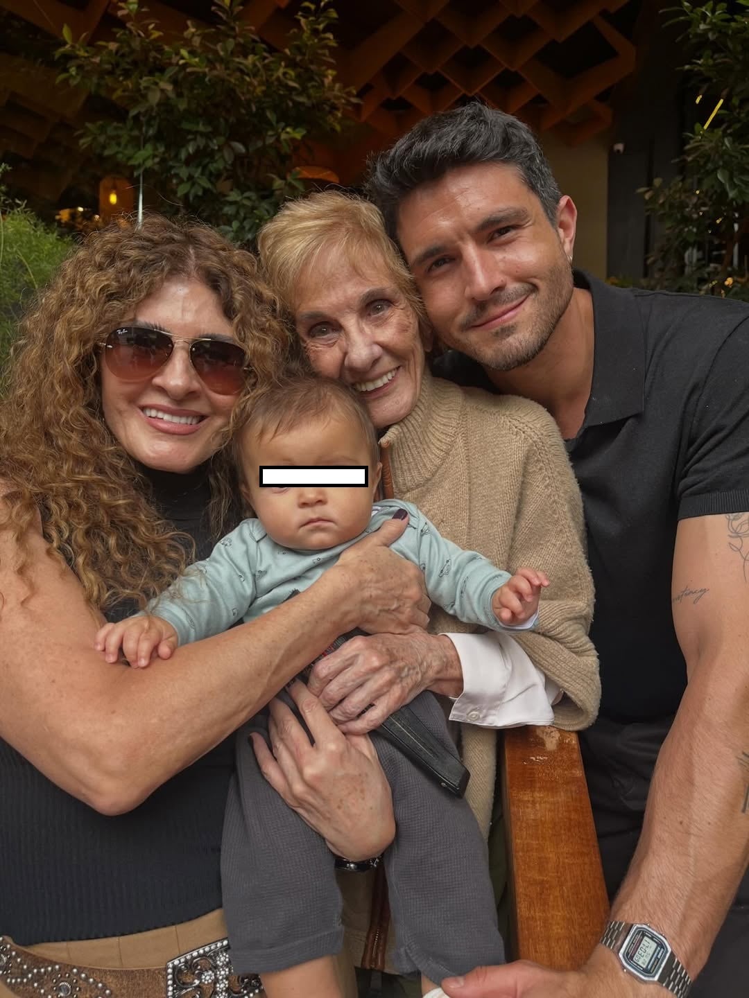 Magda Ancira, Karina Duprez y Chris Pazcal.