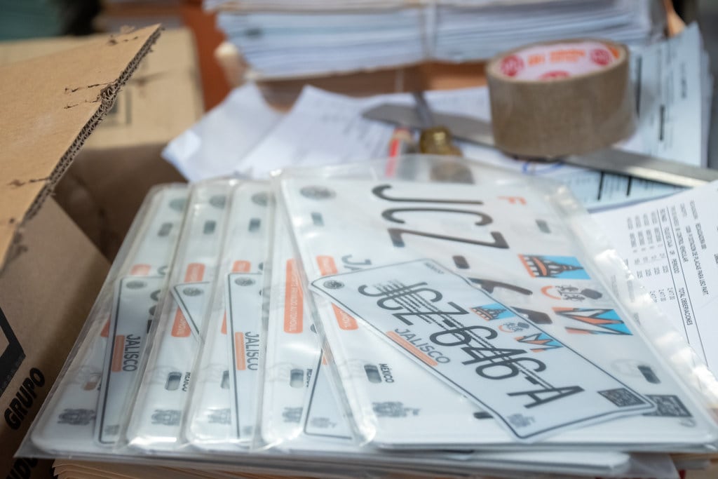 Canje de placas en Jalisco