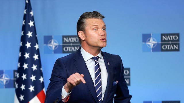 Secretario de Defensa de los Estados Unidos, Pete Hegseth, confirma ataque en el Pacífico