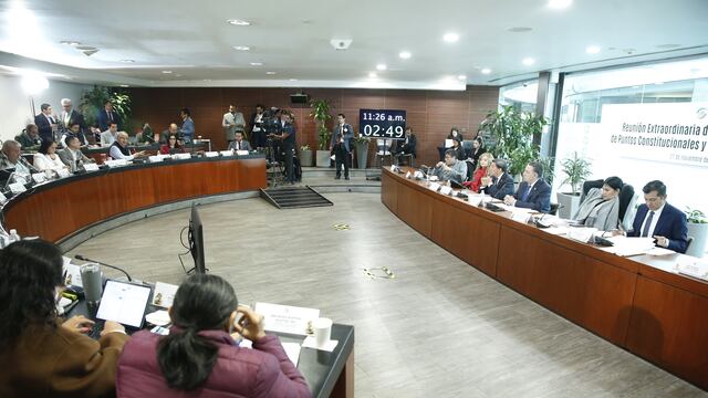 Avanza en Senado desaparición de 7 organismos autónomos