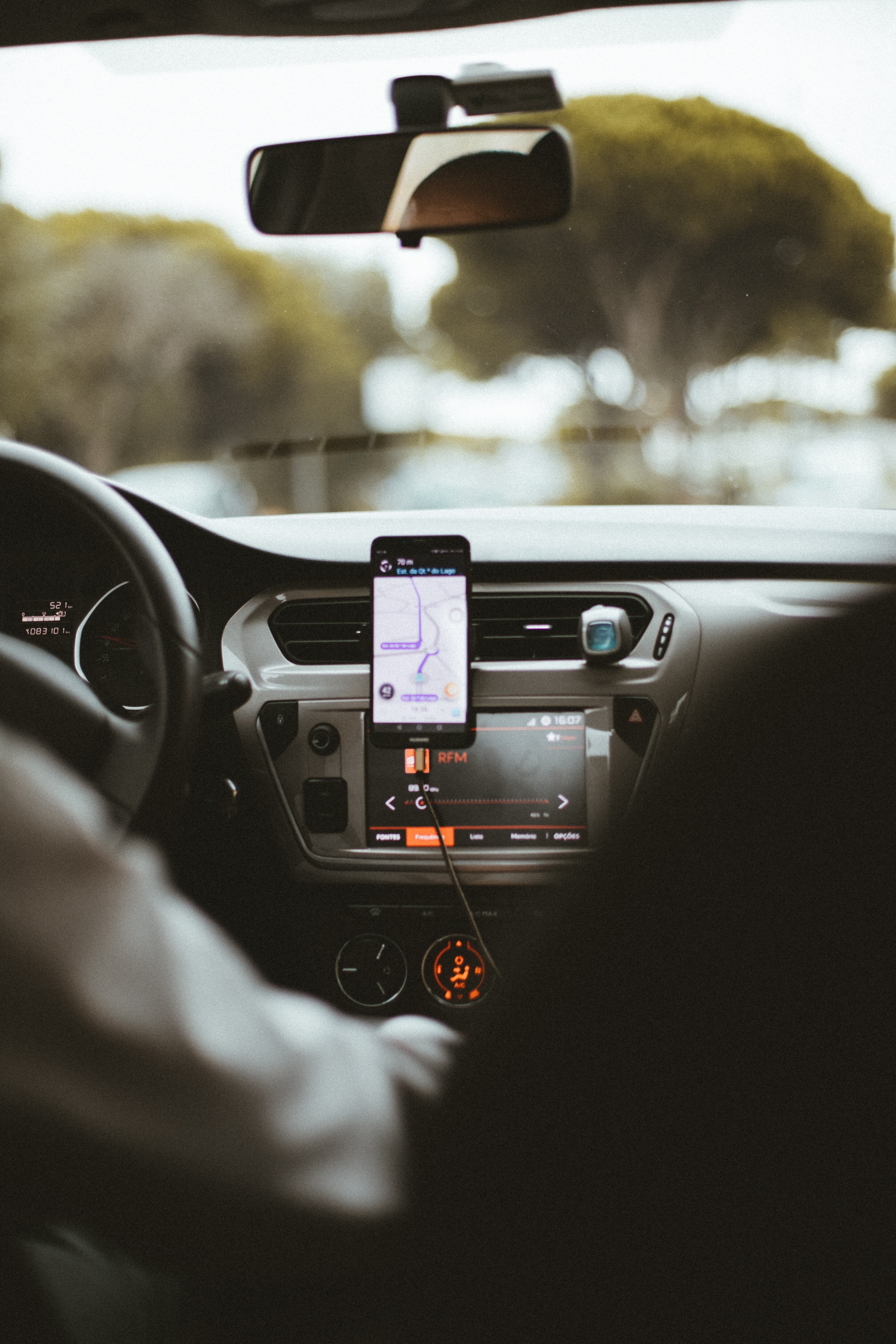Uber requerira identificación del usuario antes de pagar en efectivo