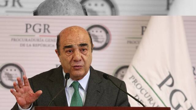 Murillo Karam como procurador.