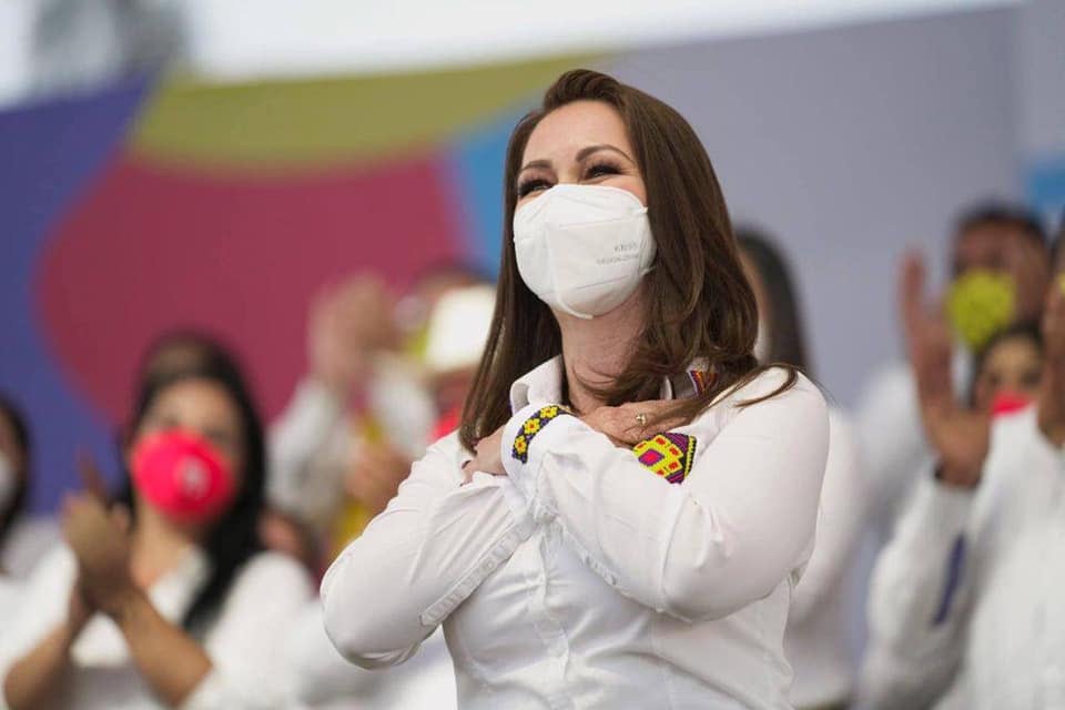 Gloria Núñez, agradece voto en Nayarit