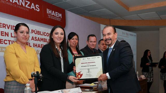 Pedro Rodríguez Villegas recibe Mención Regional del Instituto Hacendario del Estado de México.