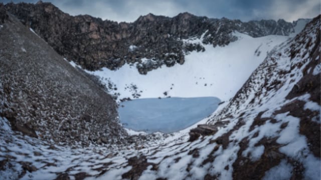 Roopkund lago misterioso himalaya