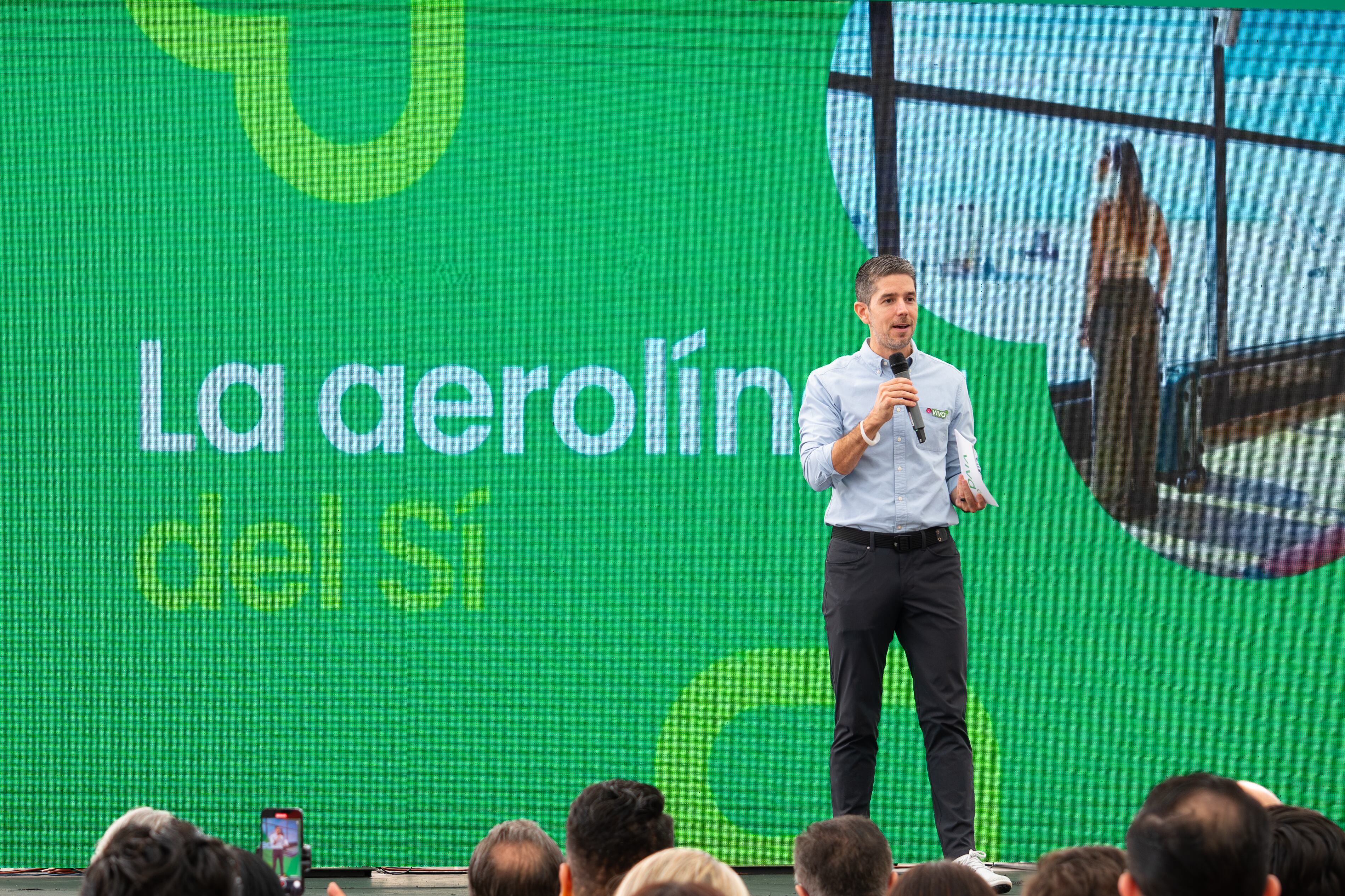 Juan Carlos Zuazua, Director General de Grupo VivaAerobus