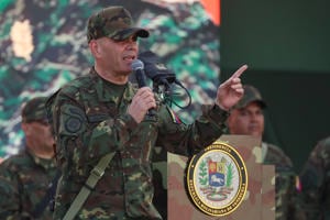 Vladimir Padrino López denuncia acoso militar de Estados Unidos