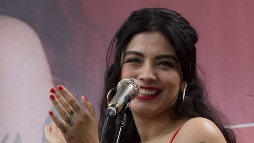 ¿A qué hora termina el concierto de Mon Laferte en Palacio de los Deportes? Horarios del 29, 30 y 31 de mayo