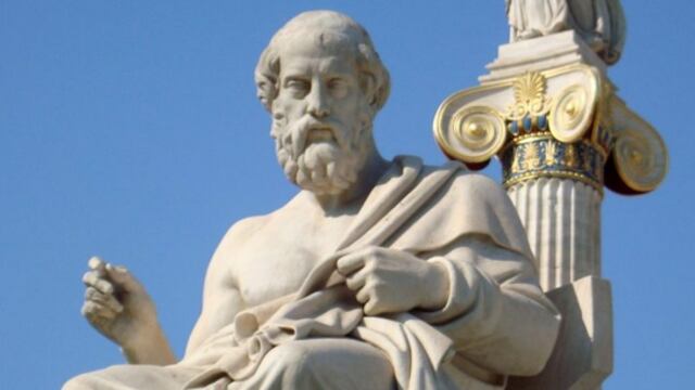 Una monarquía, vería Platón, es el alivio contra los excesos de la demagogia llevada a sus niveles más populosamente insoportables.