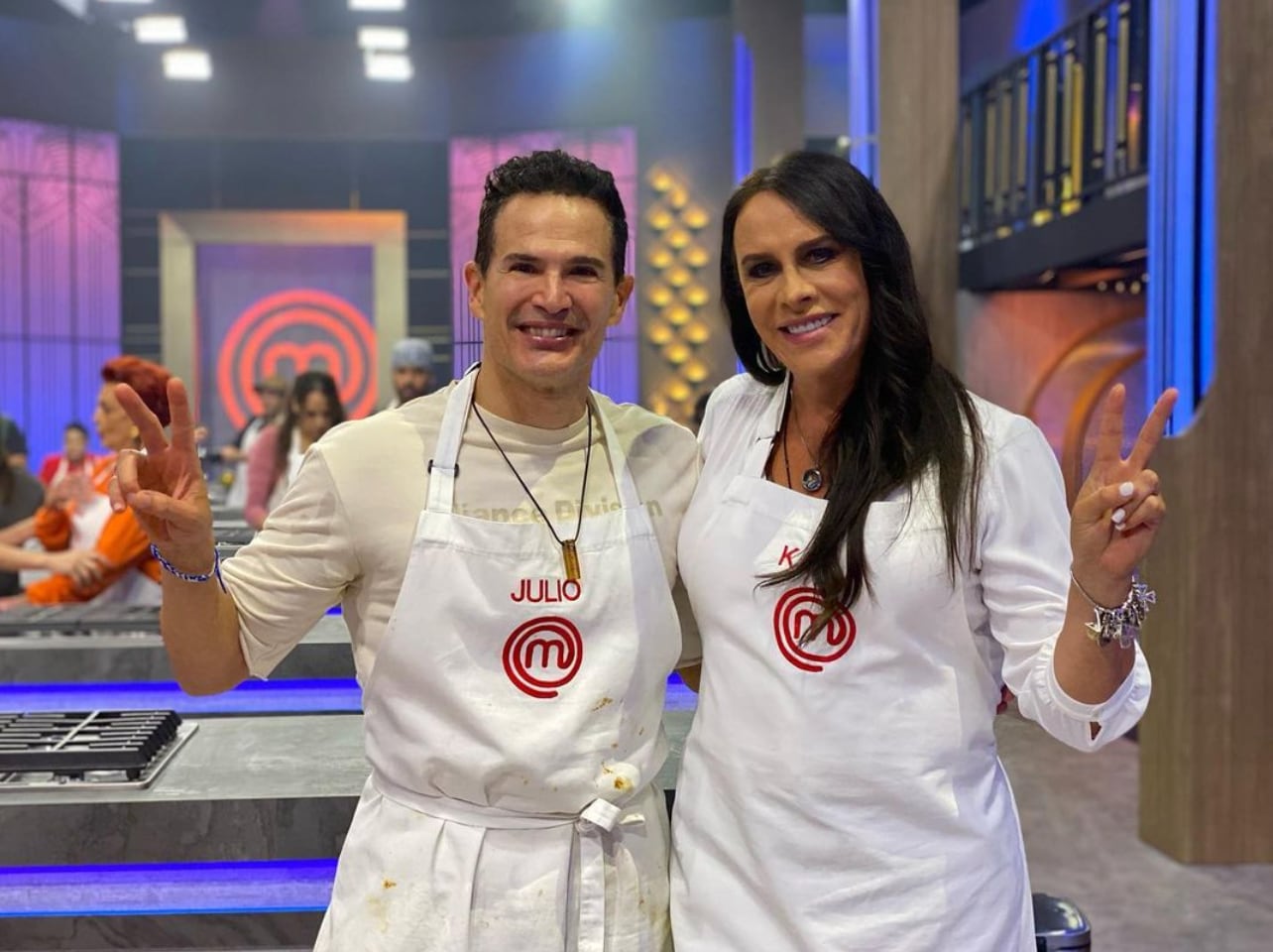 Karla Sofía Gascón y Julio Camejo en MasterChef Celebrity