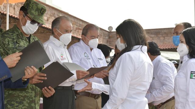 Entrega de constancias de diplomado