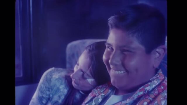 'Niño del Oxxo' es el protagonista del video, 'Viaje'