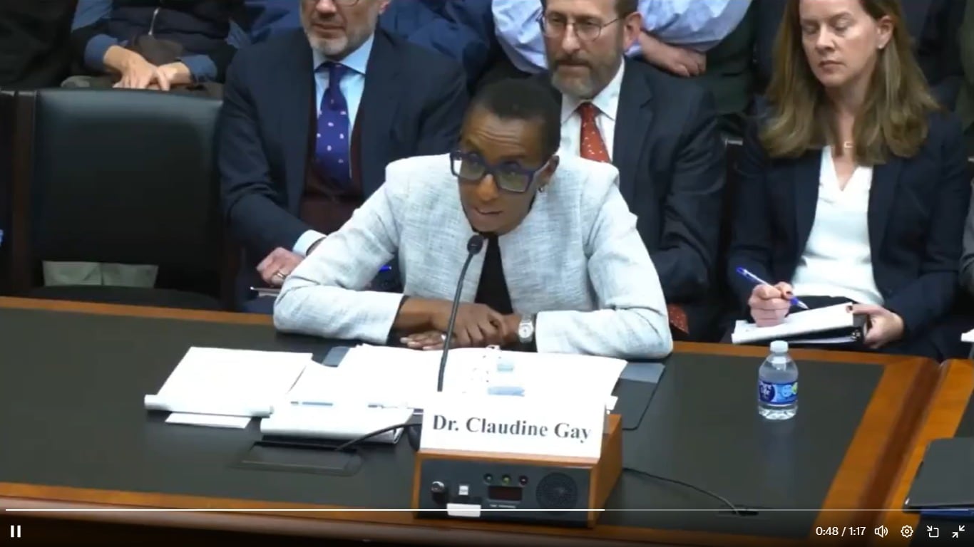 Claudine Gay, presidenta de Harvard renunció a su cargo