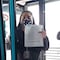 VIDEO: Funcionaria del Cablebus hace groserías a usuarios en la estación Xalpa