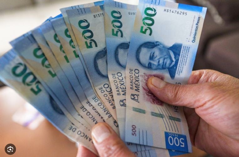 Fitch Ratings estima recesión técnica para la economía de México en 2025