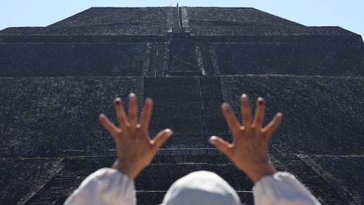 Gabinete de Seguridad confirma dos muertos en Teotihuacán: una turista canadiense y el presunto agresor