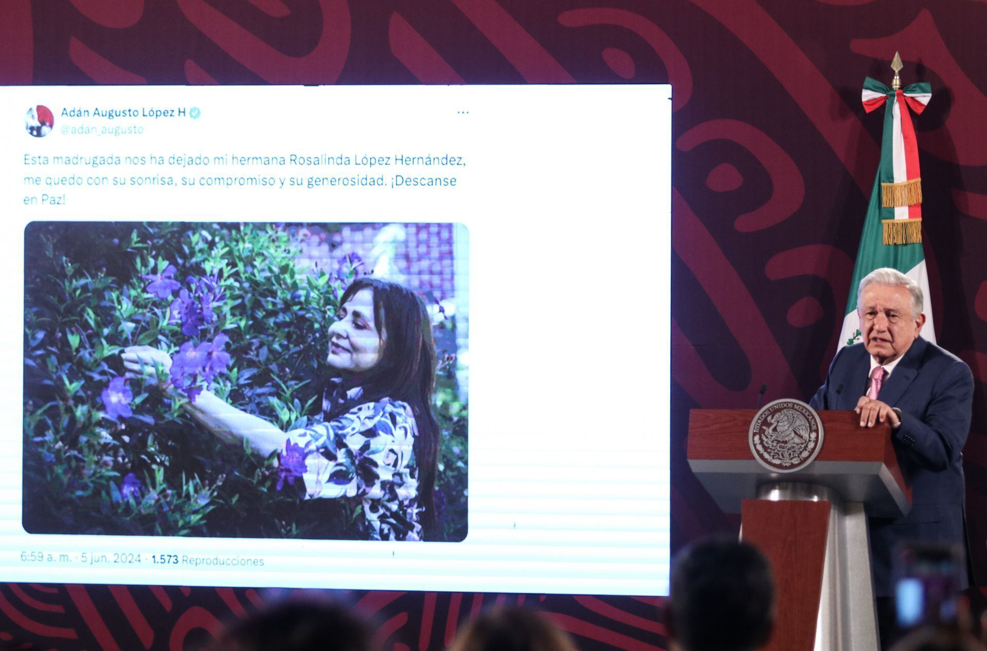 AMLO lamenta la muerte de Rosalinda López Hernández