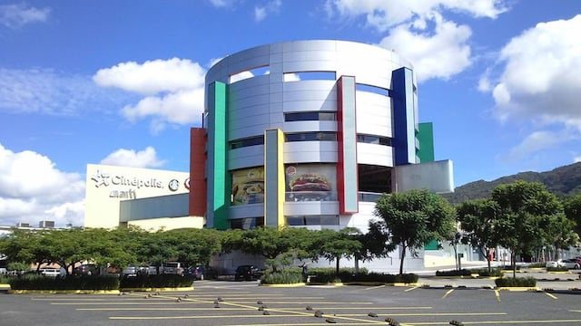 Plaza Ágora en Uruapan, Michoacán