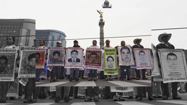 Padres de los normalistas advirtieron al presidente Enrique Peña Nieto que le darán "guerra" hasta encontrar a sus hijos.