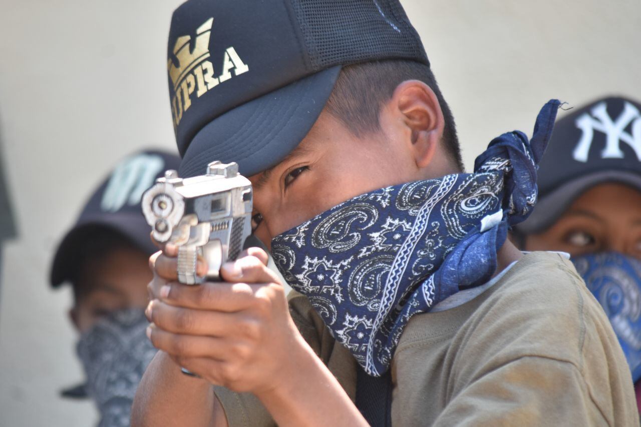 Niños de la Policía Rural de Guerrero