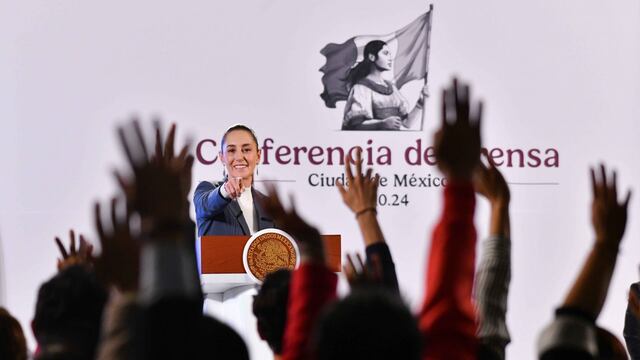 Claudia Sheinbaum, presidenta de México, durante su primera conferencia matutina denominada "Mañanera del Pueblo"