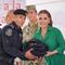Evelyn Salgado entregó uniformes nuevos a policías de Guerrero