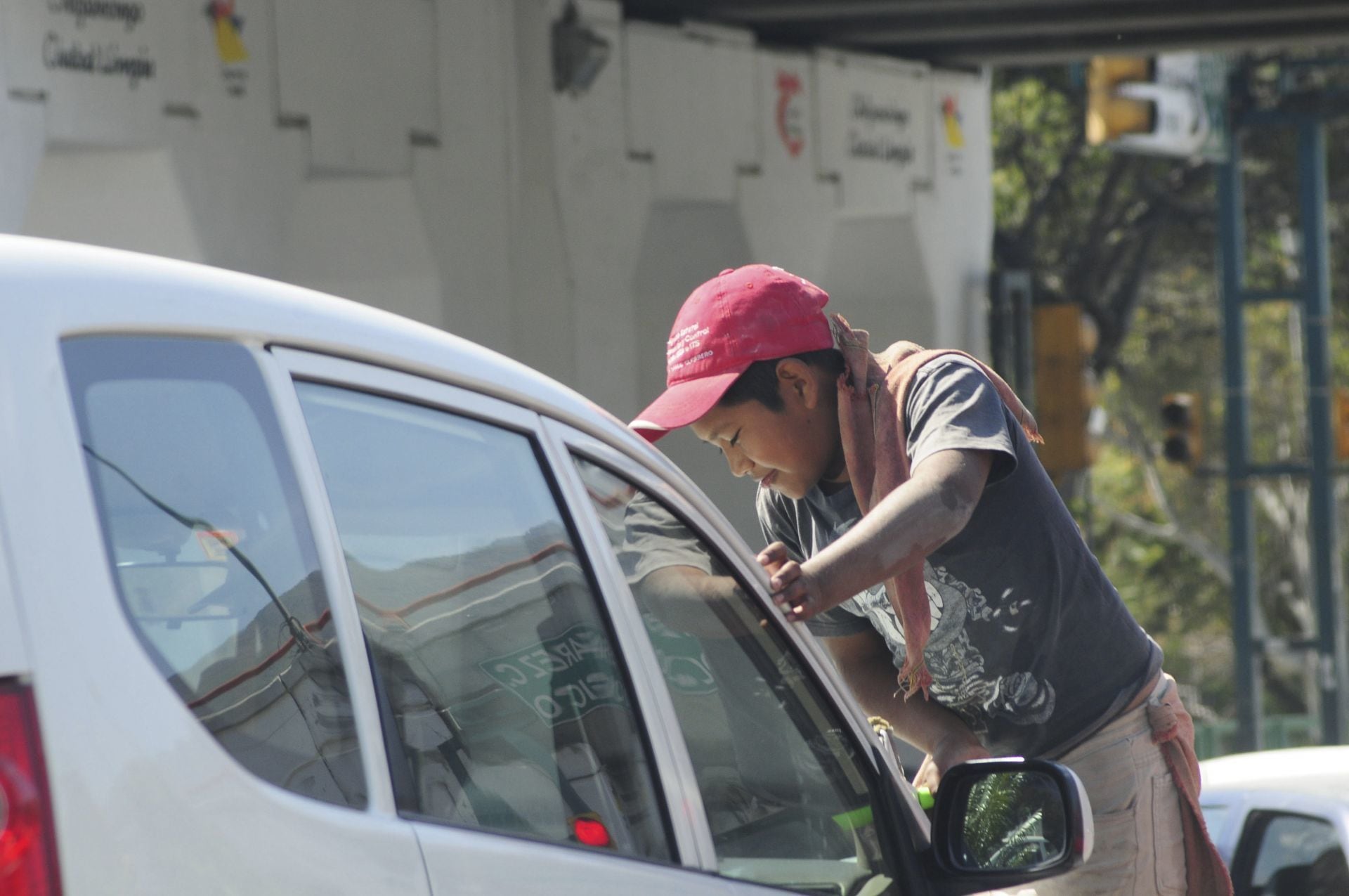 Menores de edad trabajando