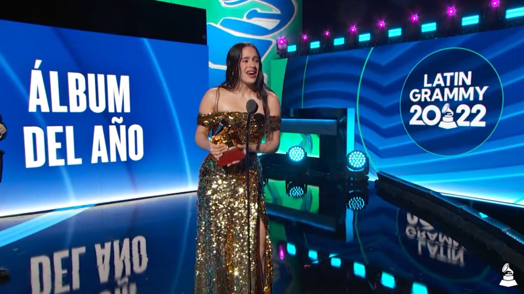 Latin Grammy 2022 todos los ganadores; Rosalía vence a Bad Bunny y gana el premio al Álbum del Año