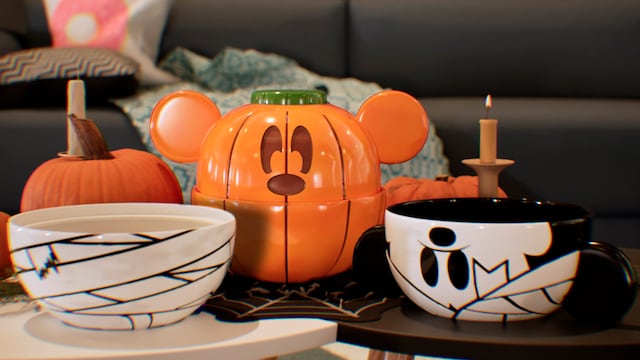 Los bowls coleccionables de Mickey Mouse Halloween 2024