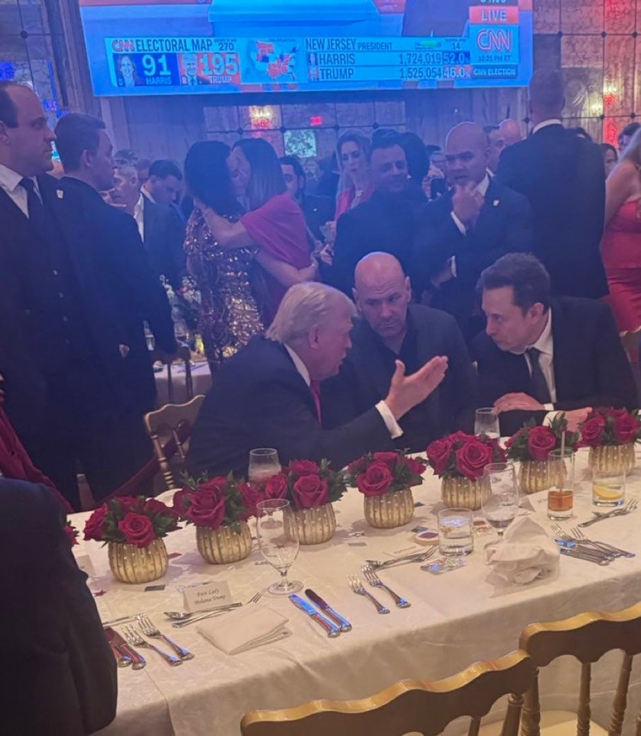 Donald Trump y Elon Musk, reunidos para el festejo en Florida