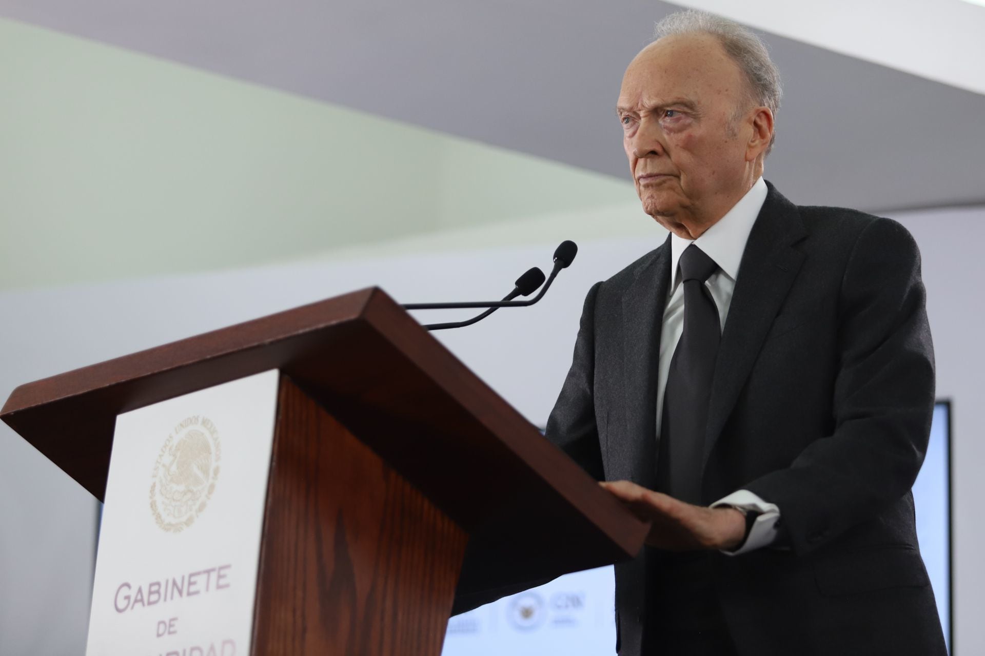 El contundente mensaje de Alejandro Gertz Manero a líderes del narcotráfico tras entrega de 26 capos a Estados Unidos