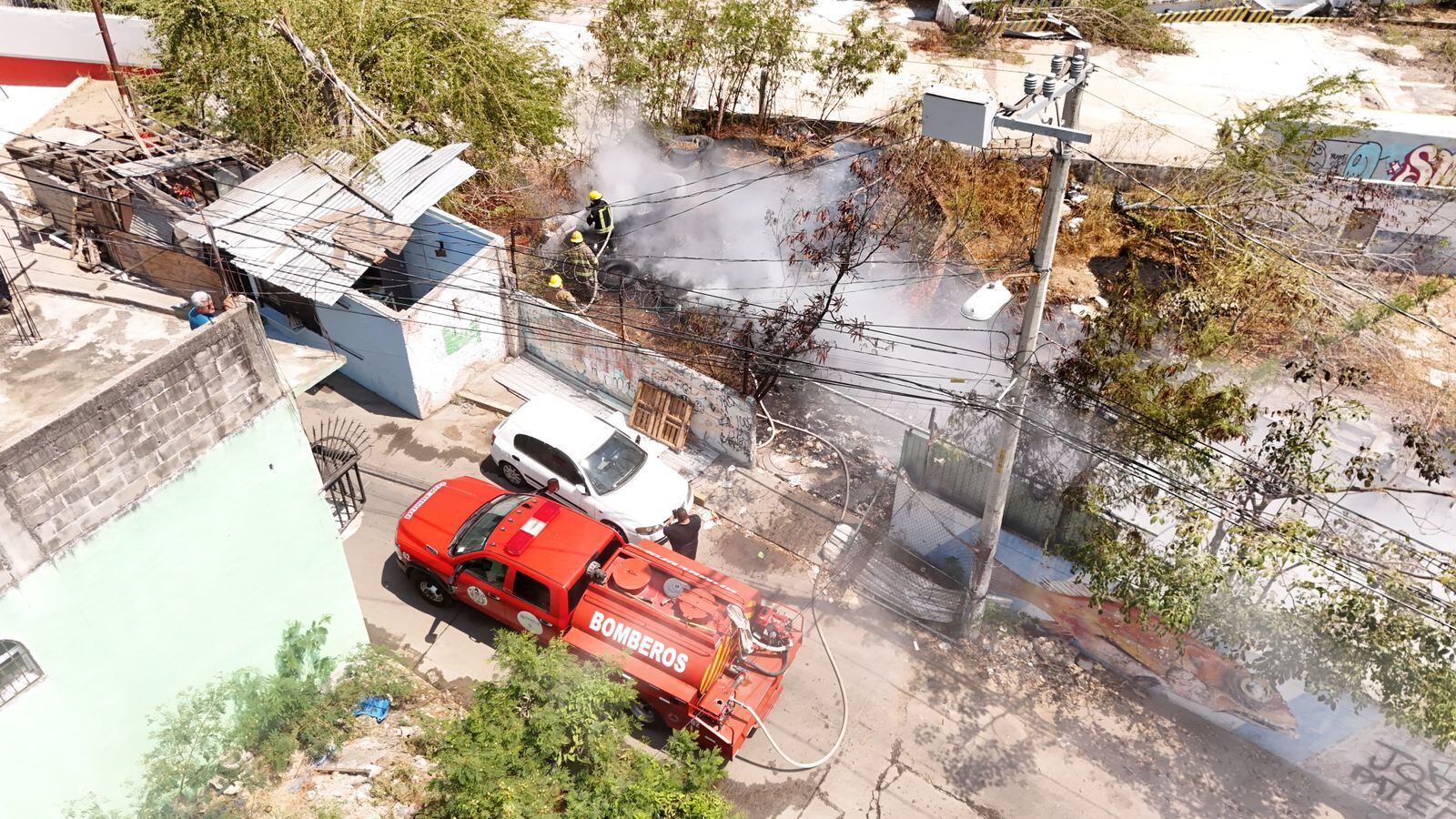 Bomberos de Acapulco sofocan incendio