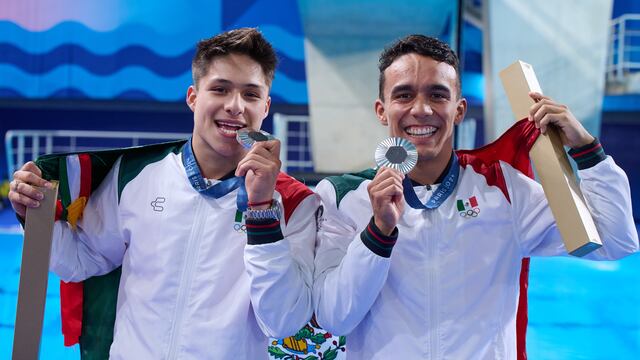 Osmar Olvera y Juan Celaya se llevan la plata en Mundial de Clavados