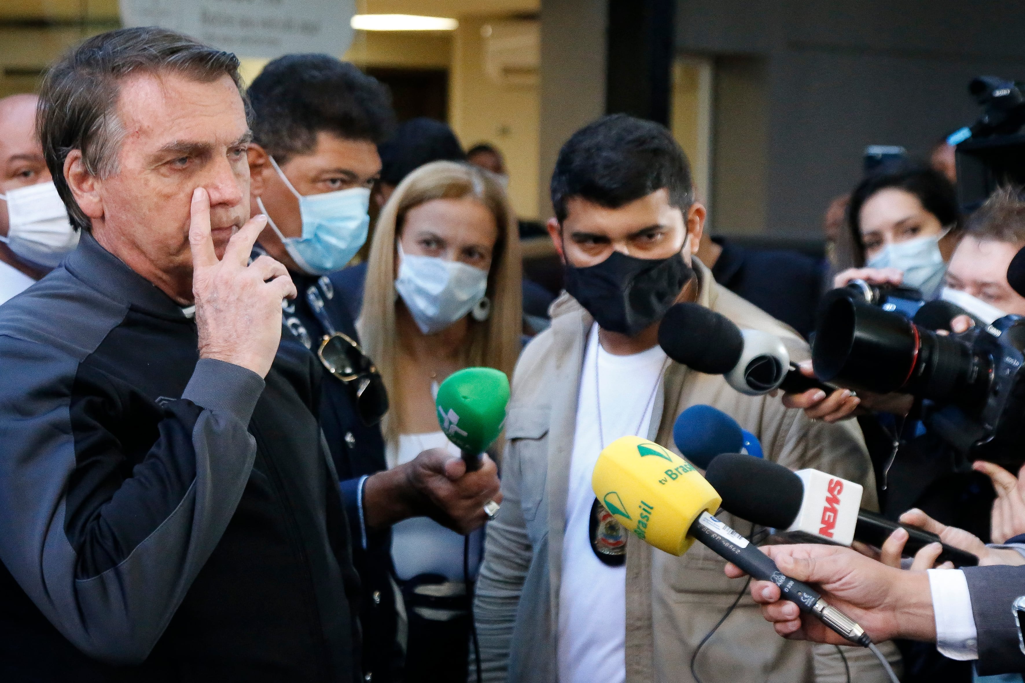 Jair Bolsonaro tras ser dado de alta