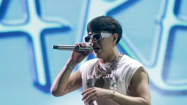 Óscar Maydon, cantante.