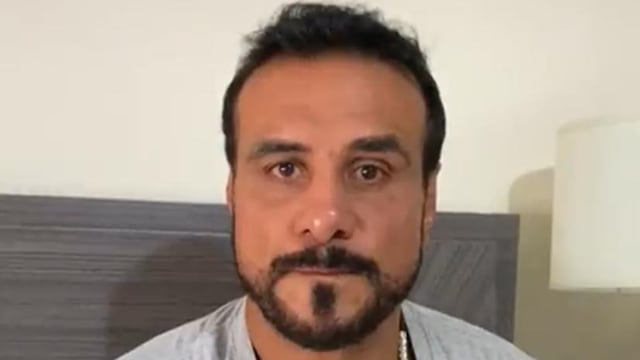 Alberto del Río busca donadores de sangre y plaquetas para salvar la vida de la madre de sus hijos.
