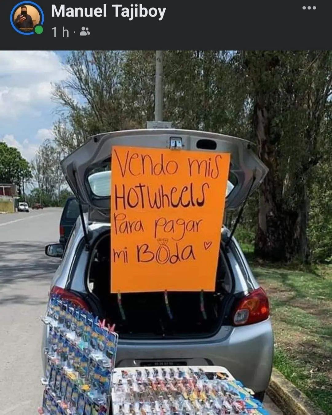 Para pagar su boda, hombre vende su colección completa de Hot Wheels