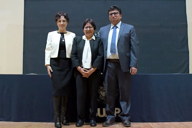Rectora Lilia Cedillo encabeza ponencia del Banco de México en la BUAP.