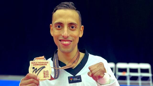 Carlos Navarro, medallista en el Mundial de Taekwondo 2023.