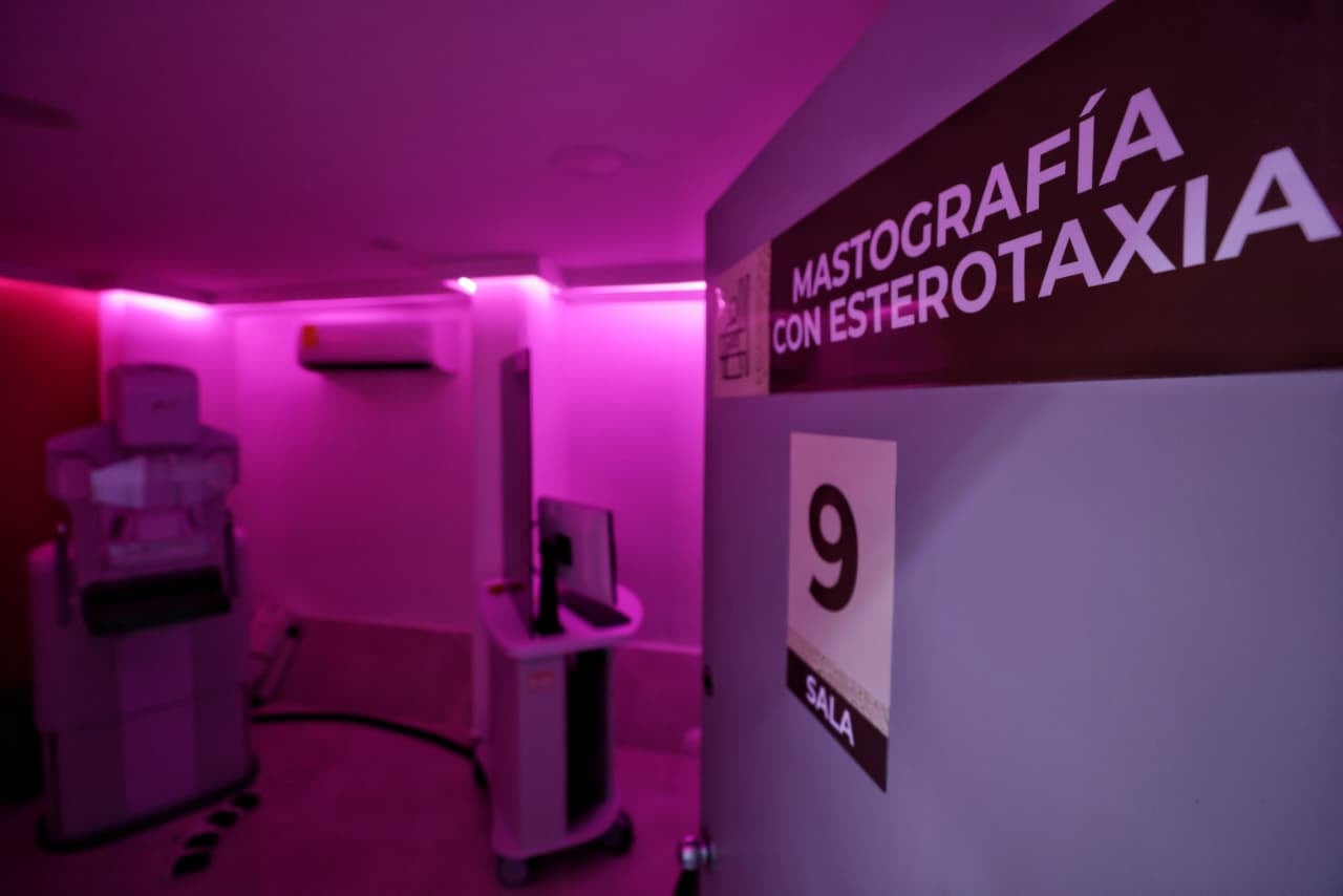 ISSSTE aumenta 58% mastografías para mujeres con Martí Batres.