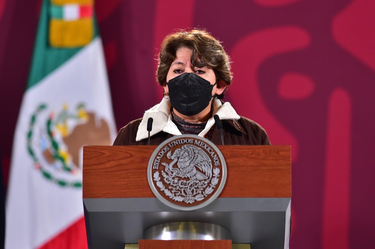 Delfina Gómez, secretaria de Educación, en la mañanera del 13 de enero