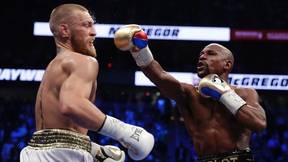 ¡Zapatero a su zapato! Floyd Mayweather noquea en el décimo round a Conor McGregor