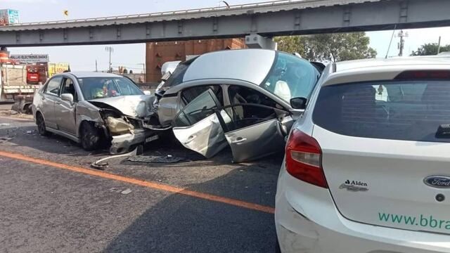 Carambola en la autopista México-Puebla