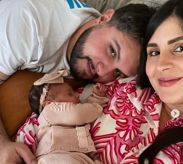 Paul Stanley, Joely Bernat y su bebé Victoria
