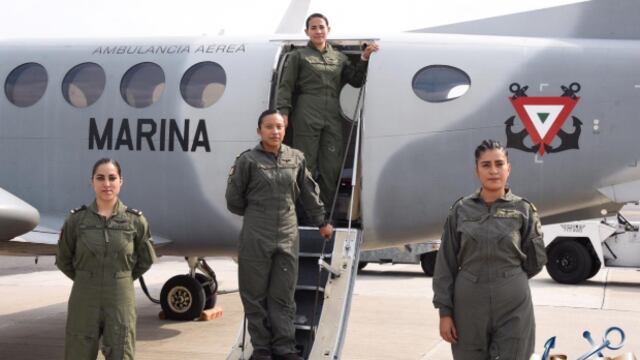 Tripulación femenina semar